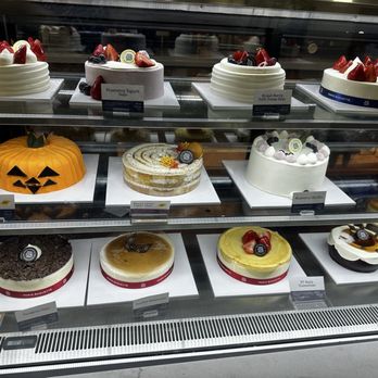 Paris Baguette - Bakeries Near Me - Birmingham, Michigan Paris Baguette - Bakeries Near Me - Birmingham, Michigan