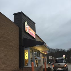 Dunkin' - Walpole Dunkin Donuts -- 506 High Plain Street / Route 27, Walpole        Drive Thru