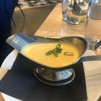 Benedict's - Hollandaise sauce - Breakfast & Brunch Near Me - Rochester, Minnesota