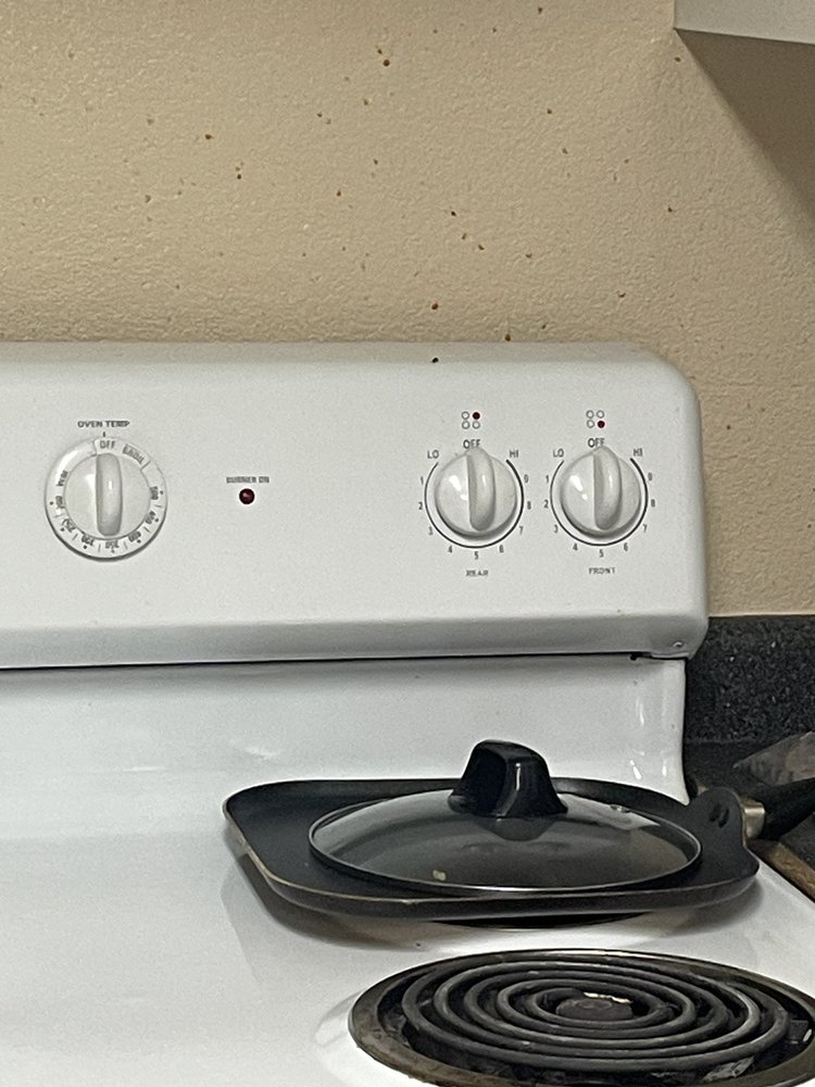 AVERY FRESNO CLOSED Updated September 2024 70 Photos & 80 Reviews