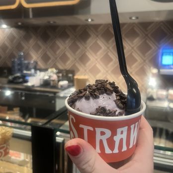 Salt & Straw - Honey Lavender with cacao nibs - Ice Cream & Frozen Yogurt Near Me - Gilbert, Arizona Salt & Straw - Honey Lavender with cacao nibs - Ice Cream & Frozen Yogurt Near Me - Gilbert, Arizona