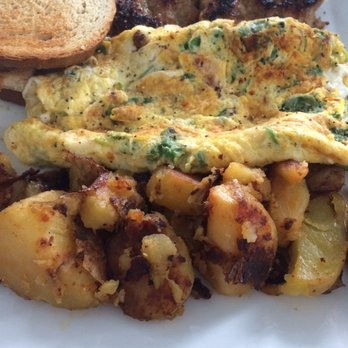 Cranberry Cafe - an omelet and potatoes - Breakfast & Brunch Near Me - Seaside Heights, New Jersey