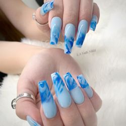La Nails