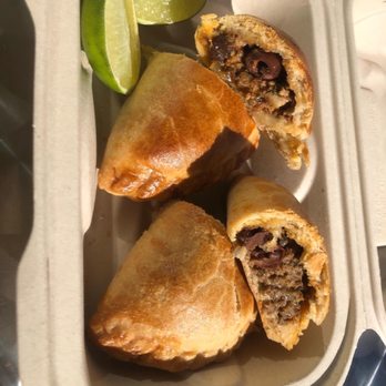 Rosi's Alfajores - Beef and chicken empanadas - Desserts Near Me - Daly City, California