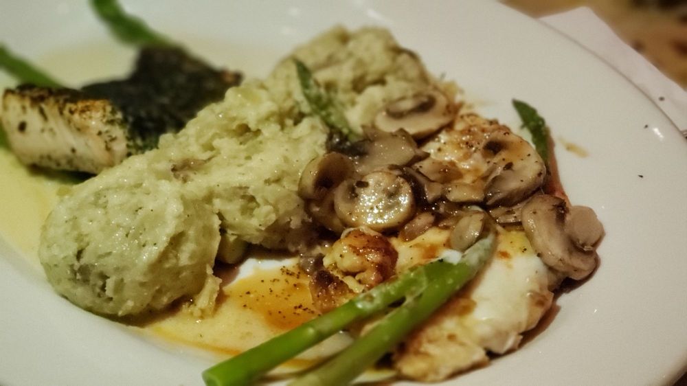 THE CHEESECAKE FACTORY WHITE PLAINS 433 Photos & 433 Reviews