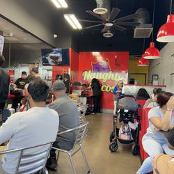 Naughty Tacos - Dining room