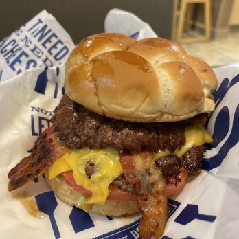 Culver's - Fast Food Near Me - Mt. Prospect, Illinois
