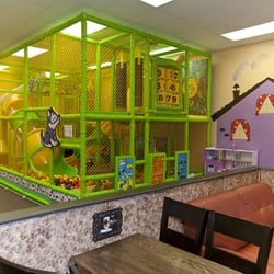 Kids Art & Café