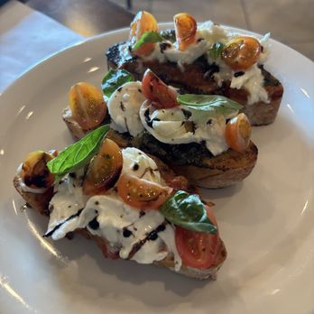La Tavolata - Italian Near Me - Artesia, California