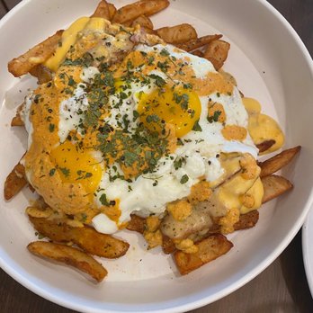 Harrington House - Wake and bake - Beer, Wine & Spirits Near Me - Bakersfield, California