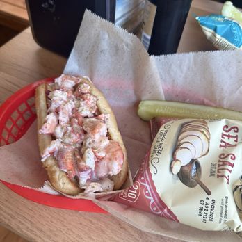 Luke's Lobster  - Seafood Near Me - Seattle, Washington