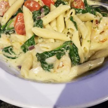 The Twisted Grape - Spinach Alfredo Pasta with shrimp - Italian Near Me - Cameron, North Carolina The Twisted Grape - Spinach Alfredo Pasta with shrimp - Italian Near Me - Cameron, North Carolina