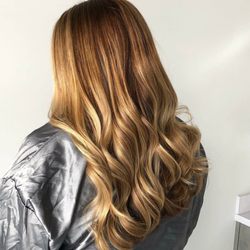 William Robert Salon - Color and cut by: Joanna 11/18