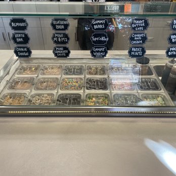 Two Dog Night Creamery - Toppings - Ice Cream & Frozen Yogurt Near Me - Windsor, California Two Dog Night Creamery - Toppings - Ice Cream & Frozen Yogurt Near Me - Windsor, California