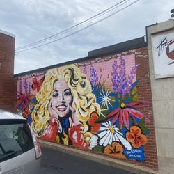 Dolly Parton Mural