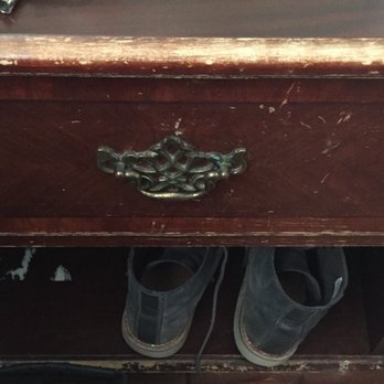 Tamalpais Motel - Bedside table that was old, dirty and needs to be retired. - Hotels Near Me - Mill Valley, California Tamalpais Motel - Bedside table that was old, dirty and needs to be retired. - Hotels Near Me - Mill Valley, California