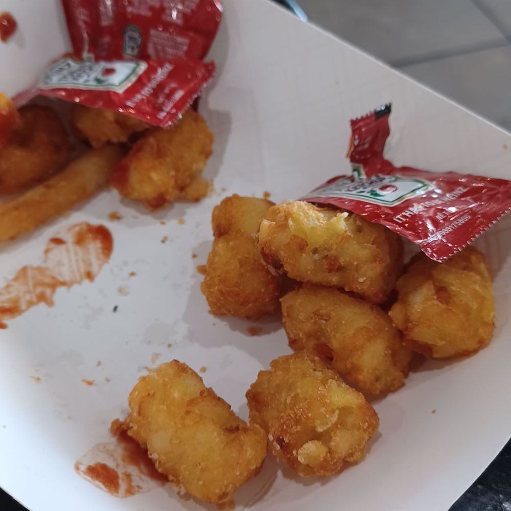 Le Bledo Eatery - Nearly finished with these tator tots! - Vietnamese Near Me - Springfield, Virginia Le Bledo Eatery - Nearly finished with these tator tots! - Vietnamese Near Me - Springfield, Virginia