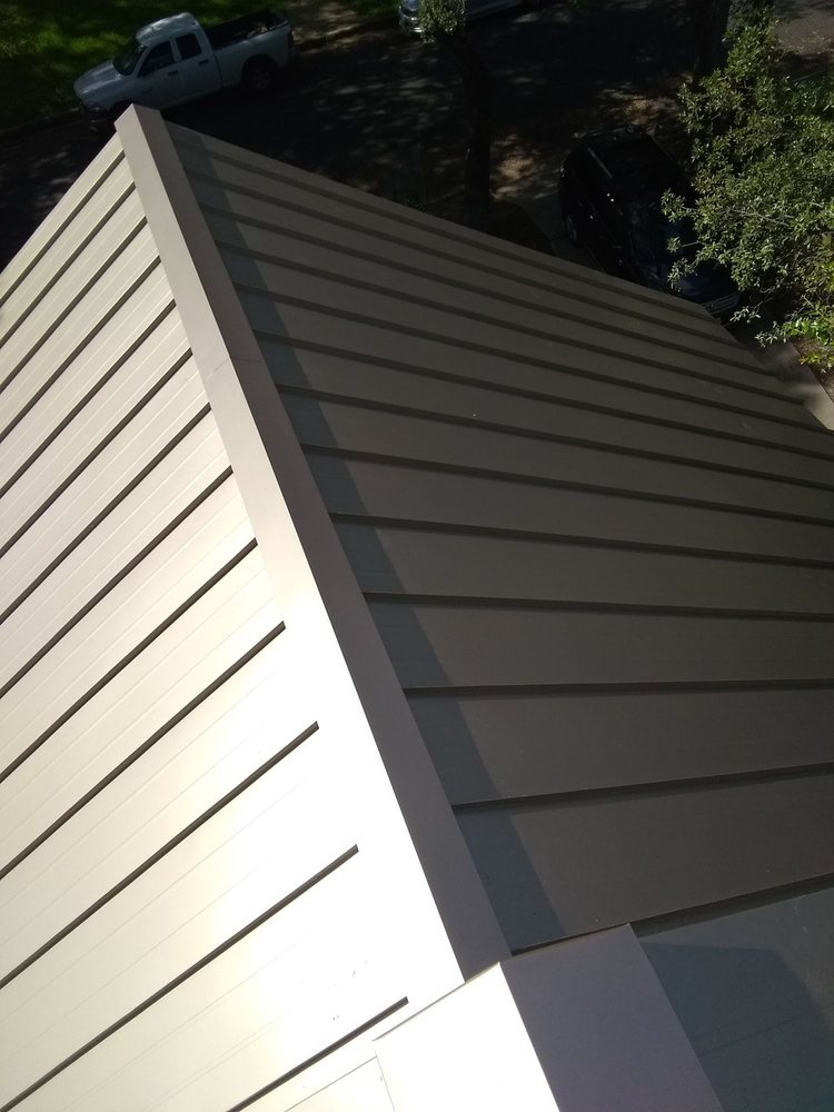 Slide of Camacho Roofing Construction