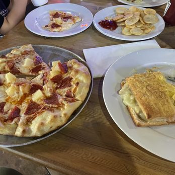 Harvest Moon - Pizza and Homemade Chicken Pot Pie - Pizza Near Me - Albany, Georgia