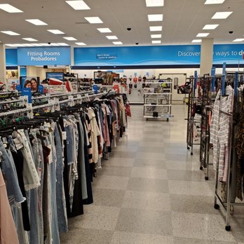 Ross Dress for Less - Rows of clothes - Women's Clothing Near Me - Austin, Texas Ross Dress for Less - Rows of clothes - Women's Clothing Near Me - Austin, Texas