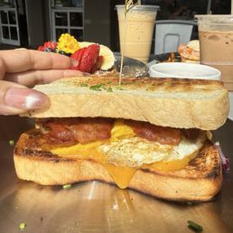 bacon sourdough breakfast sandwich bacon sourdough breakfast sandwich