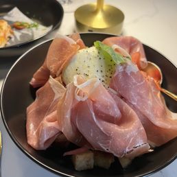 Burrata with Prosciutto