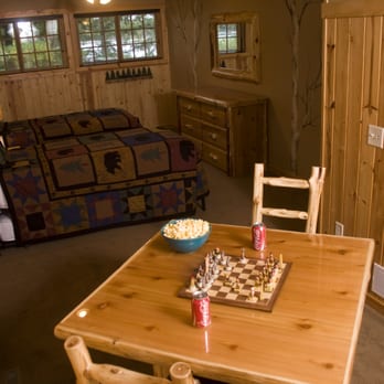 Clamshell Beach Resort - Hotels Near Me - Pequot Lakes, Minnesota