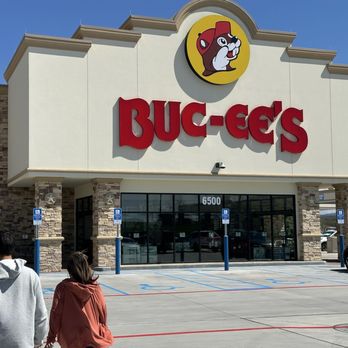 Buc-ee’s - Gas Stations Near Me - Mount Crawford, Virginia