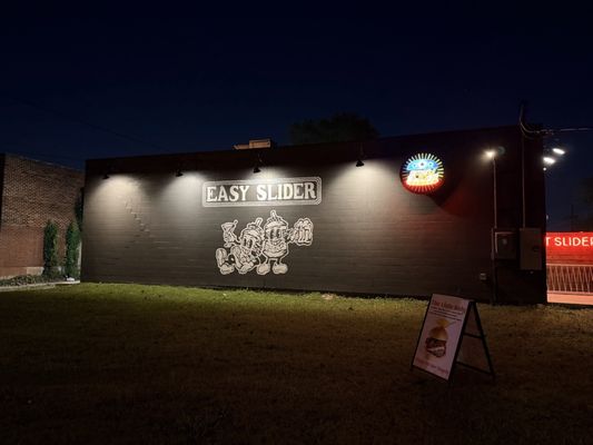 Easy Slider - East Side Ave. by null