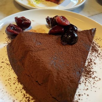 Il Buco al Mare - Wine Bars Near Me - Amagansett, New York Il Buco al Mare - Wine Bars Near Me - Amagansett, New York