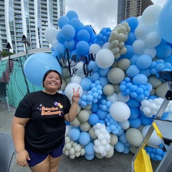 Buncha Balloons - Here's the bo$$ babe with one of her many creations!!! - Balloon Services Near Me - Honolulu, Hawaii