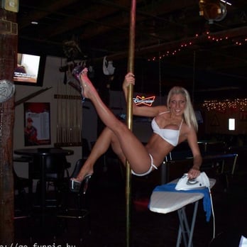 Cheeks Gentlemen's club - a woman on a pole - Adult Entertainment Near Me - West Carrollton, Ohio