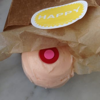 Sprinkles Georgetown - Bakeries Near Me - Washington, DC, District of Columbia Sprinkles Georgetown - Bakeries Near Me - Washington, DC, District of Columbia