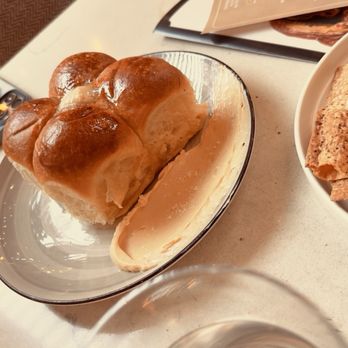 Geist - Don't skip the bread - Cocktail Bars Near Me - Nashville, Tennessee Geist - Don't skip the bread - Cocktail Bars Near Me - Nashville, Tennessee