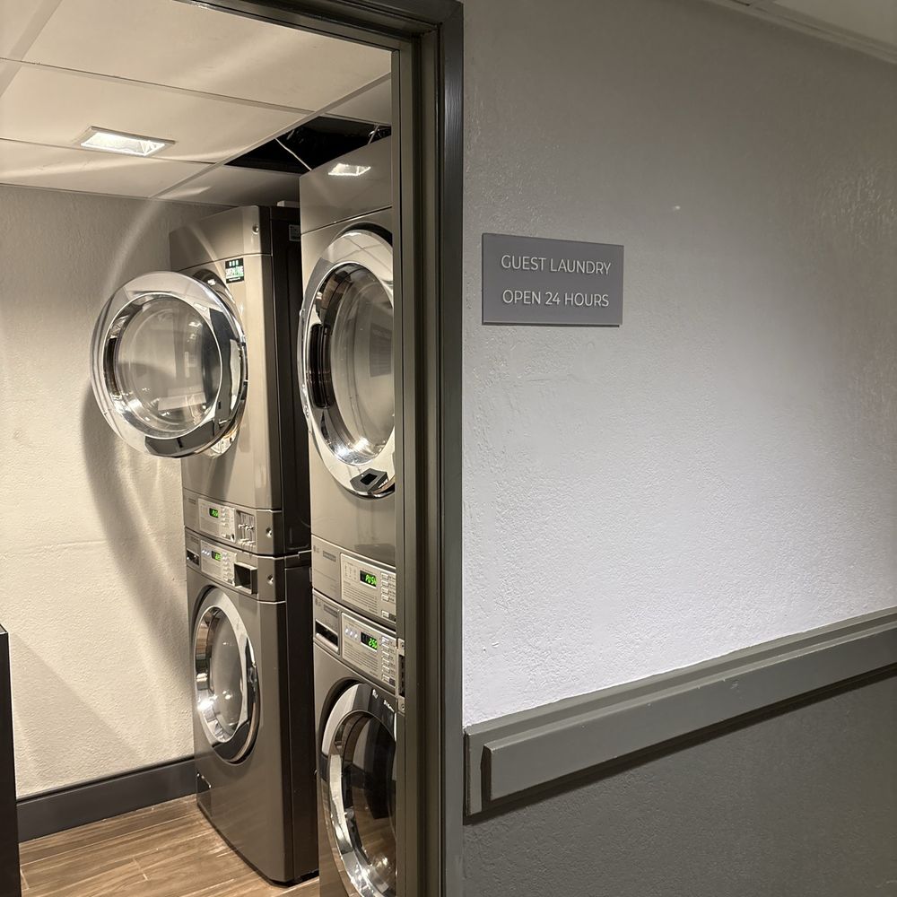 Spark by Hilton Jackson Ridgeland - You can even wash and dry 24 hours! - Hotels Near Me - Jackson, Mississippi