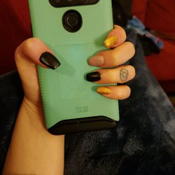 T Nails