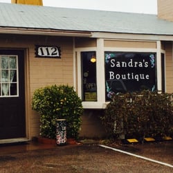Sandra's Boutique - There are new beautiful clothes here.