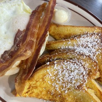 Bellflower Diner - French Toast and 2 Eggs - Breakfast & Brunch Near Me - Bellflower, California