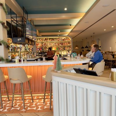 Atlas Restaurant & Bar by null