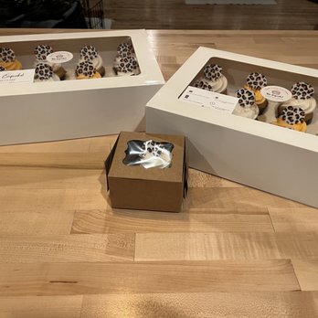 Lumi Cakes - Cupcakes Near Me
