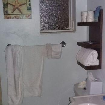 Creekside Inn - Hotels Near Me - Tavernier, Florida Creekside Inn - Hotels Near Me - Tavernier, Florida