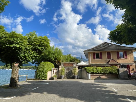 Chez Ma Cousine by null