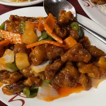 Yu's Mandarin - Sweet and Sour Pork - Chinese Near Me - Schaumburg, Illinois Yu's Mandarin - Sweet and Sour Pork - Chinese Near Me - Schaumburg, Illinois