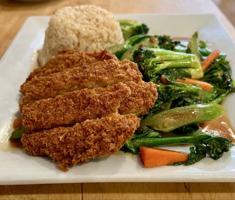 Green Elephant Vegetarian Bistro by null