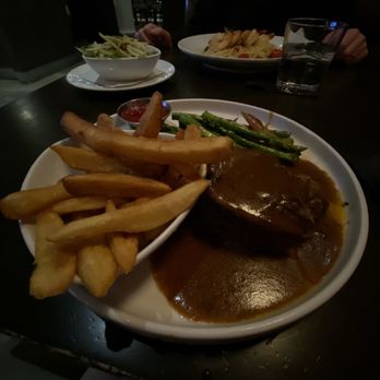 Harpers Landing - Steak & Parm Frites (without parm) - Bars Near Me - Oakville, Ontario