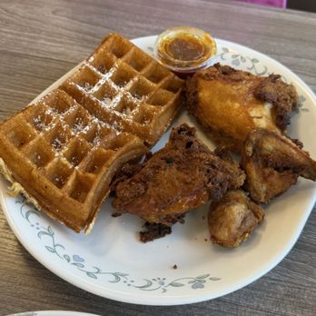 Hungry Fox - Chicken and waffles - Breakfast & Brunch Near Me - North Hollywood, California