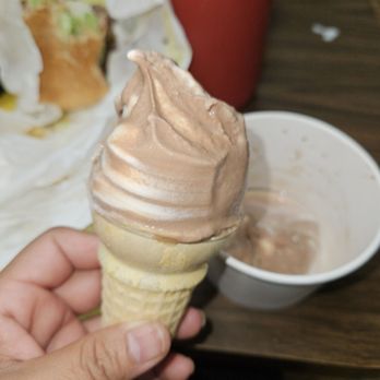 Jacob's 24 Hour Burgers - Delicious Ice-cream - Burgers Near Me - Taft, California Jacob's 24 Hour Burgers - Delicious Ice-cream - Burgers Near Me - Taft, California