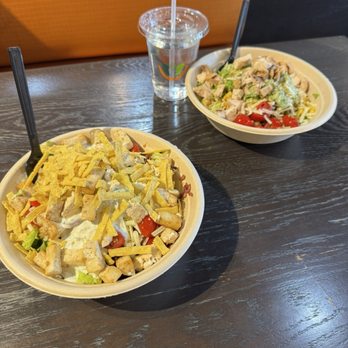 CoreLife Eatery - Southwest Chicken & Purple Rice sub tofu - Salad Near Me - Normal, Illinois CoreLife Eatery - Southwest Chicken & Purple Rice sub tofu - Salad Near Me - Normal, Illinois