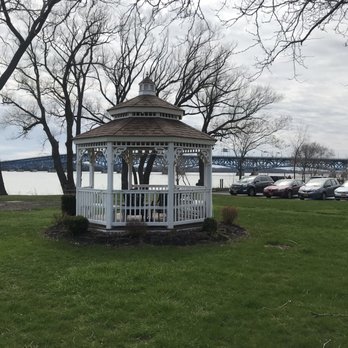 Lasalle Waterfront Park - Parks Near Me - Niagara Falls, New York