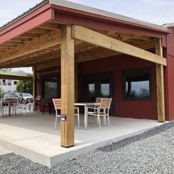 Valley Road Vineyards - Wineries Near Me - Afton, Virginia